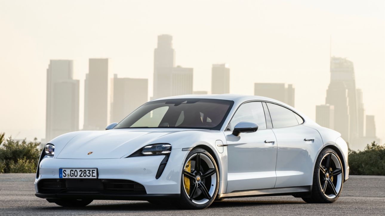 2020 porsche taycan coupe top